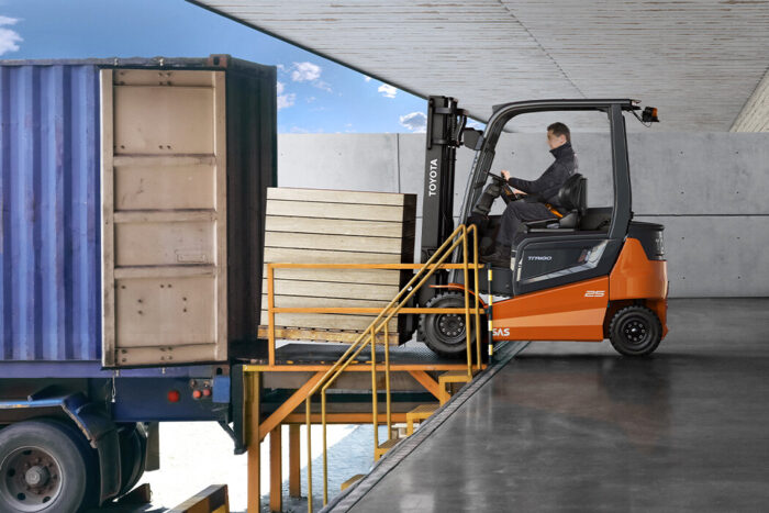 Toyota Traigo80, 4-wheel 2.5t Compact