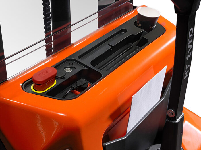 BT Tyro Stacker 1t with Lithium-ion