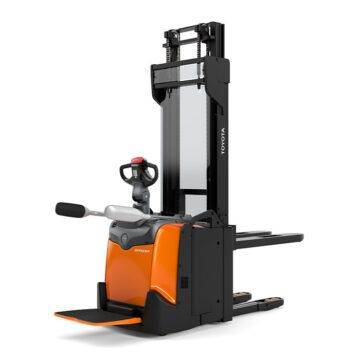 BT Staxio 1.6t Stacker with Platform and Elevating support arms