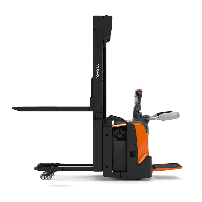 BT Staxio 1.6t Stacker with Platform and Elevating support arms