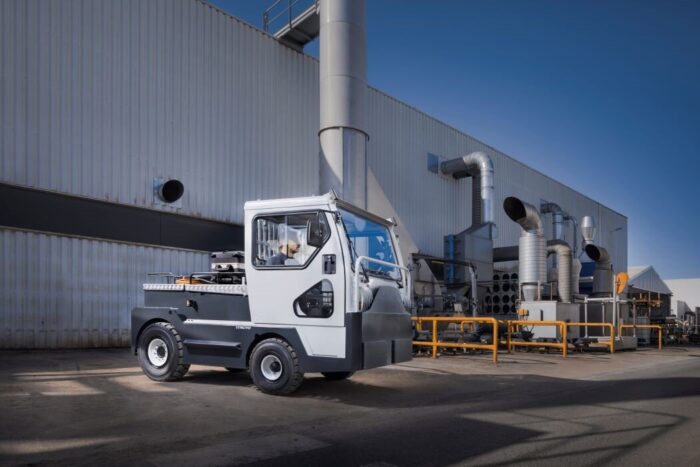 Tracto 25t rider-seated heavy-duty long distance