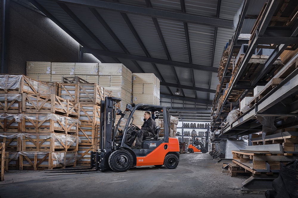 Toyota Tonero Diesel Forklift 2t, Lean power